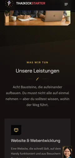 ThaiKickStarter Europe Dreisprachige Agenturplattform mit scrollgesteuertem Film – Drei Sprachen, gleichwertig (Smartphone)